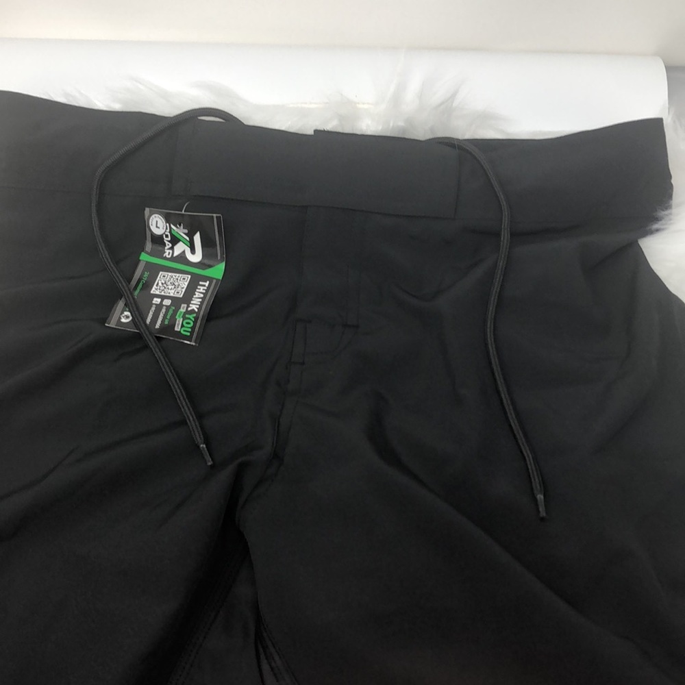 ROAR Shorts For Men Black Size Large (34-35)